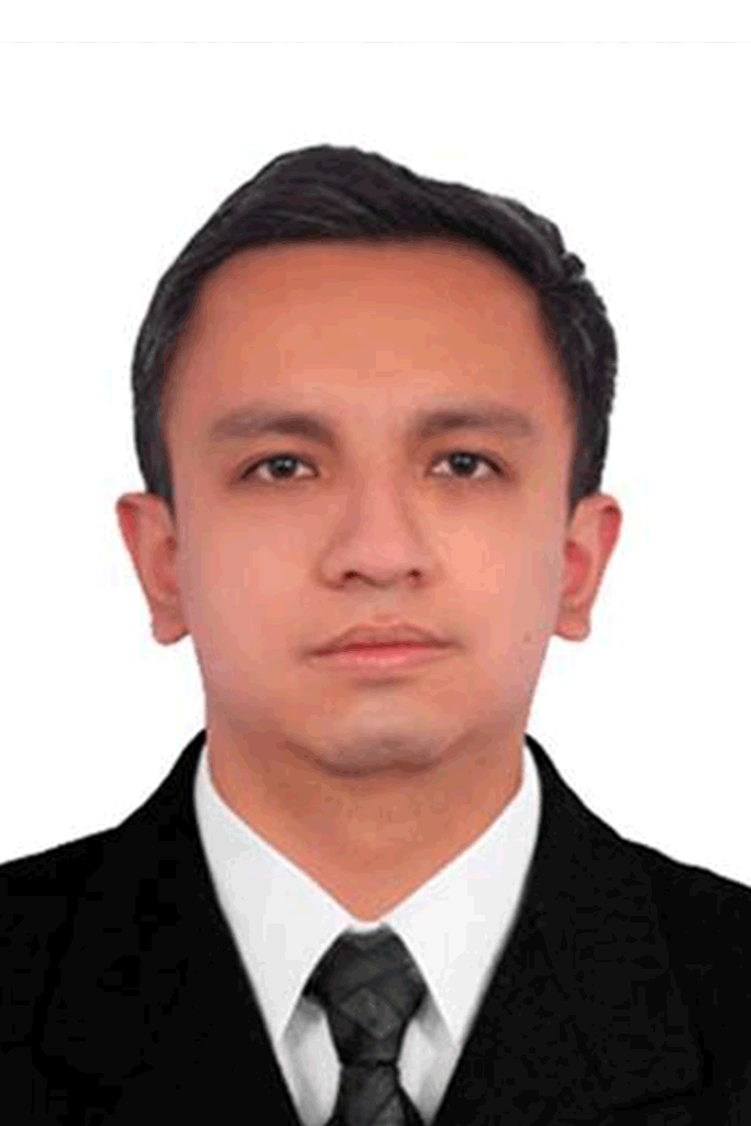 Dr. David Esteban Estrada Vallejo